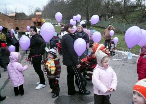 Vypouštění balónků s přáním Ježíškovi - 9.12.2010